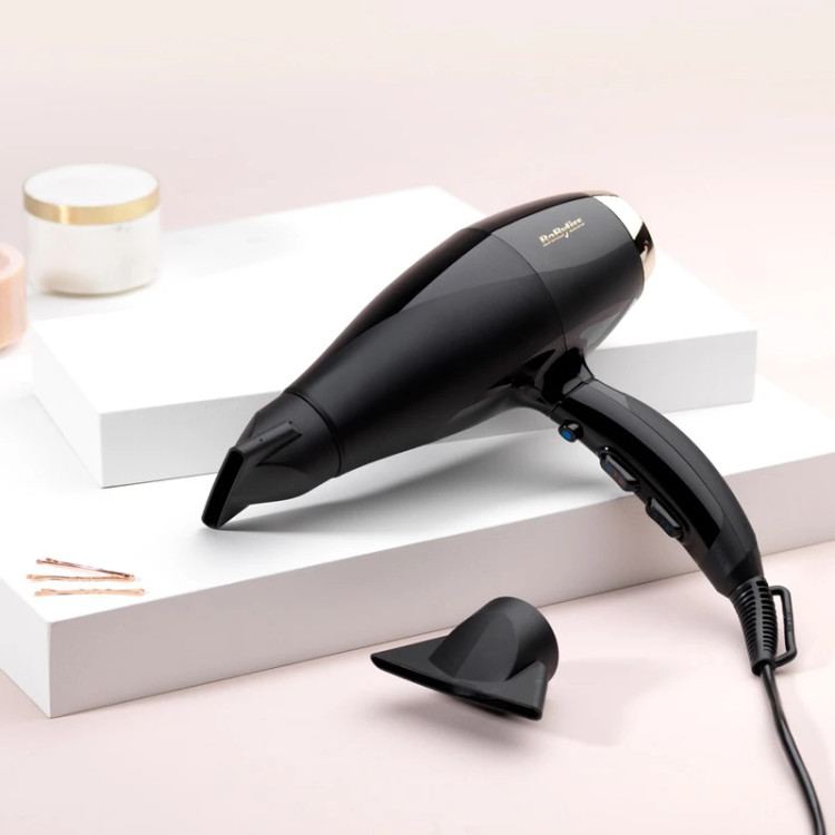 سشوار حرفه ای بابیلیس مدل B6714E | خشککردن سریع و قدرتمند | محافظت از درخشندگی و لطافت مو